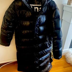 Aritzia superpuff high gloss black long down coat for -40C